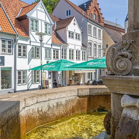 Fewo1846 - Kajuete Am Nordermarkt - Maritim Eingerichtetes Studio-Apartment Im Stadtzentrum Flensburgo Esterno foto