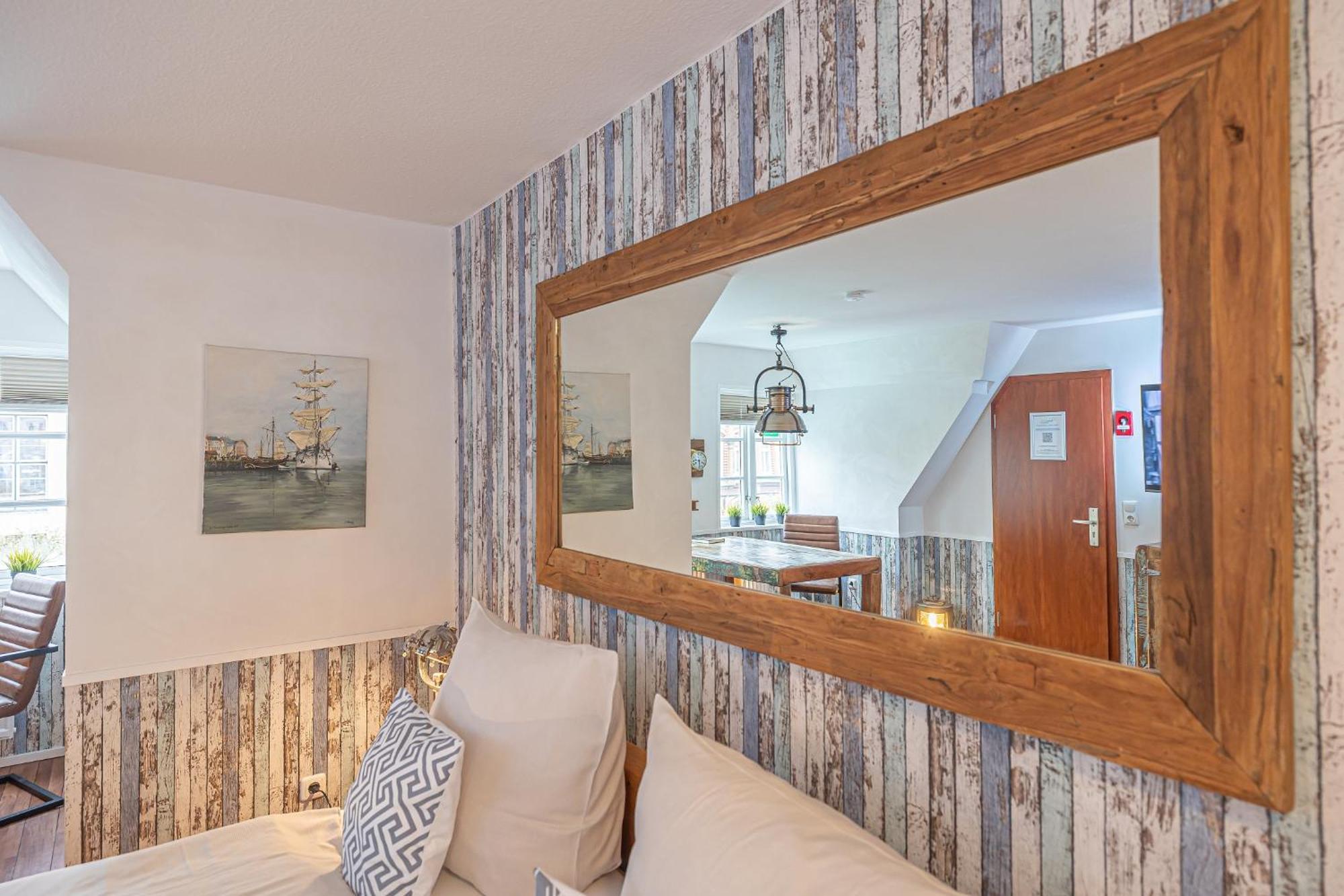 Апартаменты Fewo1846 - Kajuete Am Nordermarkt - Maritim Eingerichtetes Studio-apartment Im Stadtzentrum Фленсбург